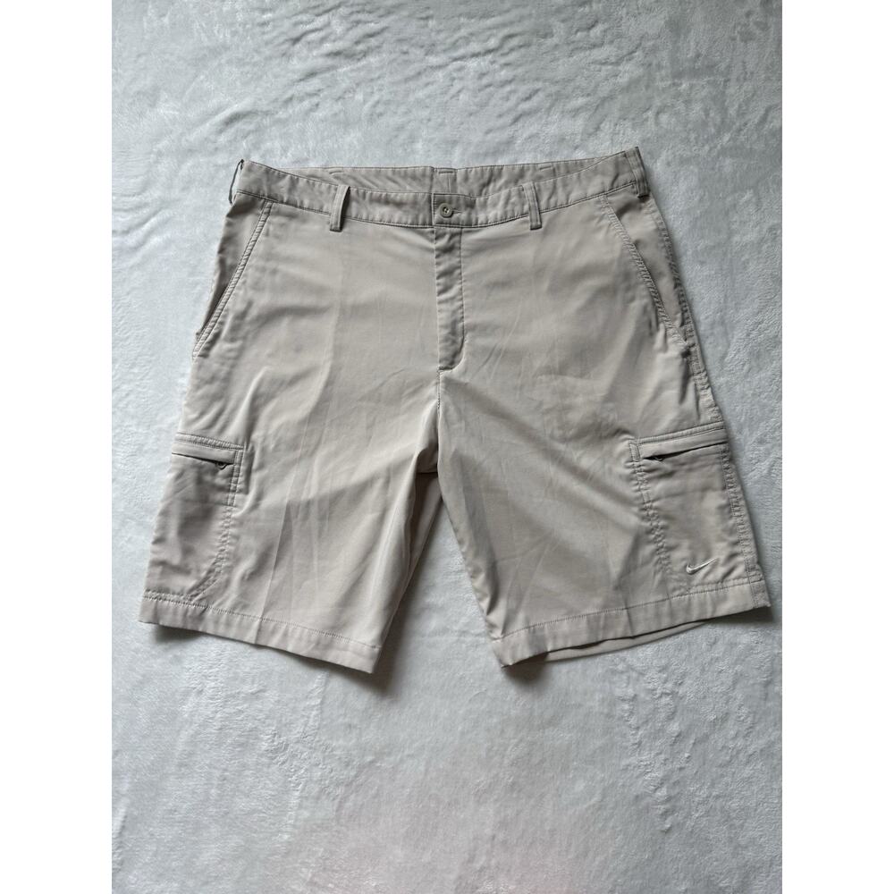 Nike Dri Fit Golf Performance Cargo Shorts Mens 35 Beige Zip Pockets Prep
